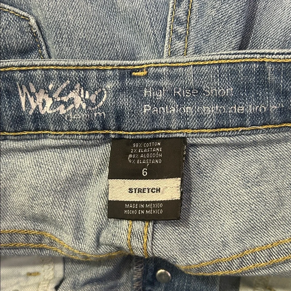 Mossimo Denim Button-Fly Women's Shorts cutoffs, stretch size 6